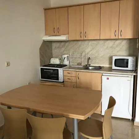 Kambani Nadezhda Sveti Vlas