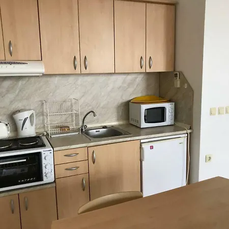 Kambani Nadezhda Apartment