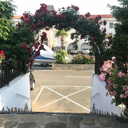Kambani Nadezhda * Sveti Vlas