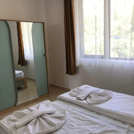 Kambani Nadezhda * Sveti Vlas