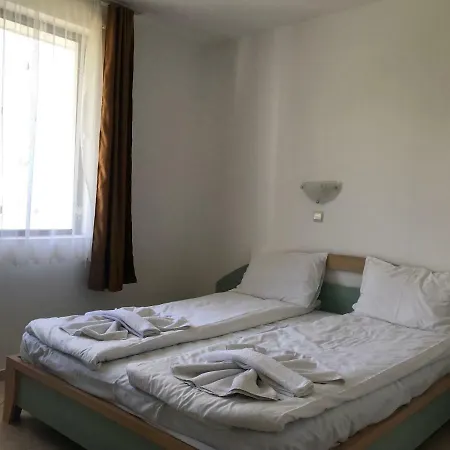 Kambani Nadezhda * Sveti Vlas