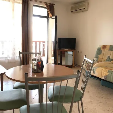Apartment Kambani Nadezhda *